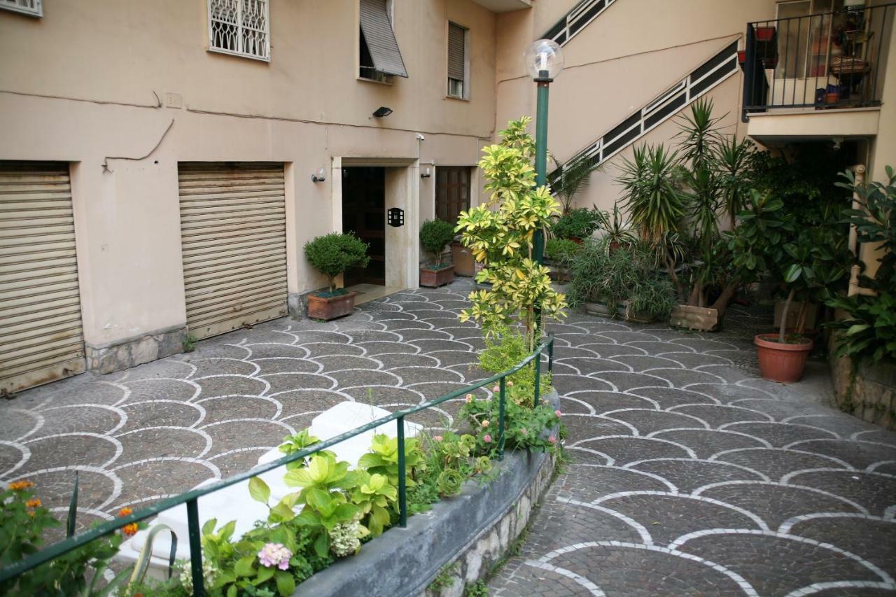 Verrotti House Наполи Екстериор снимка